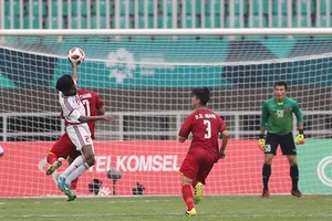 Cuộc so tài giữa Việt Nam và UAE tạ ASIAD 2018. Ảnh: DŨNG PHƯƠNG