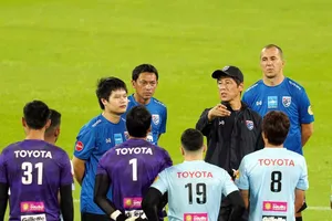 HLV Akira Nishino sẽ tập trung sớm đội tuyển Thái Lan chuẩn bị cho các trận đấu gặp Malaysia và Việt Nam trong tháng 11.