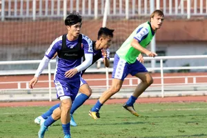 Công Phượng sẽ cùng CLB TPHCM làm khách tại Singapore vào ngày 25-2 tới.