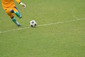 AFC cấm thi đấu suốt đời cầu thủ Lào bán độ