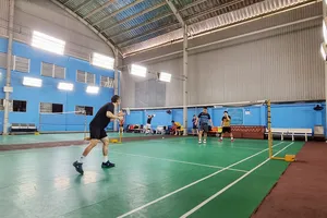 Đội tuyển cầu lông TPHCM tập luyện tại Nhà tập Tao Đàn. Ảnh: PHÚC NGUYỄN