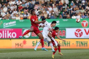 HA.GL và Hà Tĩnh bất phân thắng bại trên sân Pleiku. Ảnh: Dũng Phương