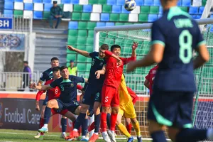 Hàng phòng ngự bọc lót tốt đã giúp U20 Việt Nam hạn chế sức mạnh từ các pha không chiến của Australia