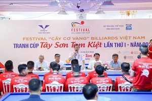 Toàn cảnh buổi họp kỹ thuật sáng 17-5 trước khi các tay cơ cùng nhập cuộc