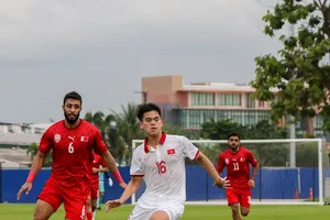 Dù tuổi trung bình trẻ hơn, nhưng U23 Việt Nam được đánh giá cao hơn so với các cầu thủ Lào