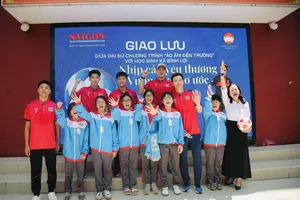 Đặng Văn Lâm cùng các tuyển thủ U23 Việt Nam truyền cảm hứng đến học sinh