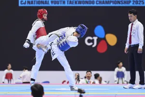 Các võ sĩ thi đấu tại giải vô địch Taekwondo các lứa tuổi trẻ quốc gia - CJ 2025. Ảnh: TKF