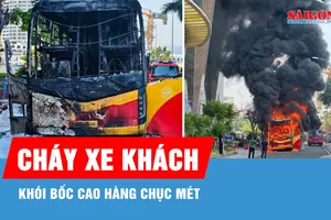 Nha Trang: Cháy xe khách, khói bốc cao hàng chục mét
