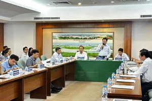 Ông Lê Văn Thinh, Phó Trưởng Ban HEPZA phát biểu tại hội nghị. Ảnh: THANH DUNG 