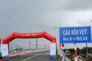  Khánh thành cầu Xẻo Vẹt nối hai tỉnh Bạc Liêu và Hậu Giang