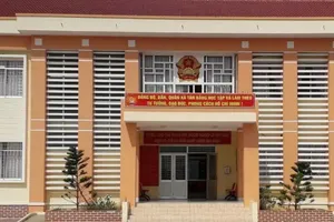 Cà Mau: Phê bình một Đảng ủy xã đi học tập kinh nghiệm trong ngày làm việc
