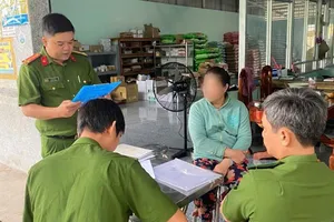 Cà Mau: Phát hiện hơn 11 tấn phân bón không rõ nguồn gốc