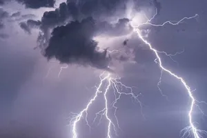 Cà Mau: Hai người tử vong nghi bị sét đánh