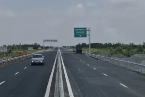 Kiến nghị tạm dừng khai thác đường cao tốc Hậu Giang – Cà Mau 
