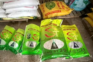Khởi tố vụ án kinh doanh gạo giả mạo nhãn hiệu ST25