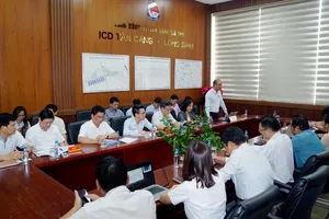 Đoàn công tác làm việc tại Công ty Cổ phần ICD Tân Cảng Long Bình (tỉnh Đồng Nai)