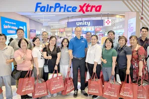 Đoàn công tác của Co.opXtra tìm hiểu mô hình bán lẻ tại Singapore (ẢNH: HỒNG ANH)