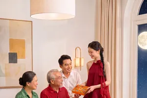 Bảo Tín Mạnh Hải ra mắt Kim Gia Bảo Gift: Mở rộng vàng 24K từ tích lũy sang quà tặng