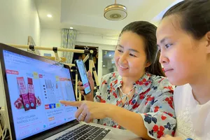 Kênh mua sắm trực tuyến Co.op Online (ẢNH: HOÀNG HÙNG)