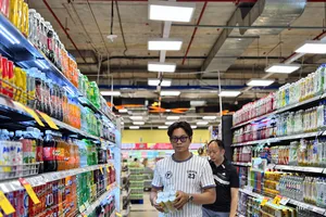 Khách mua ngày càng chọn lọc hơn (PHƯƠNG NHI)