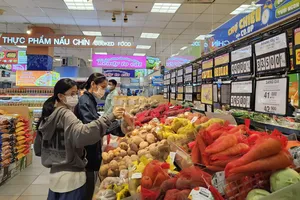 Siêu thị Co.opmart là nơi mua sắm được nhiều người tiêu dùng chọn lựa (MỸ Ý)