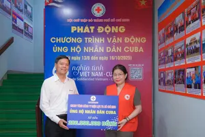 Tổng Công ty Điện lực TPHCM ủng hộ nhân dân Cuba hơn 286 triệu đồng