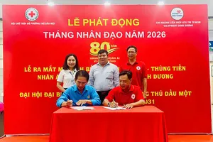 Các đơn vị ký kết tại lễ phát động Tháng Nhân đạo 2026