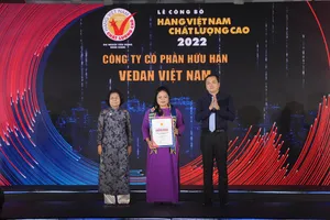  VEDAN Việt Nam tiếp tục được Vinh danh ” Hàng Việt Nam Chất lượng cao” năm 2022
