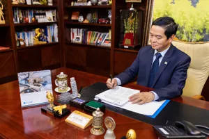 Ông Lê Viết Hải tiếp tục là Chủ tịch HĐQT và là người đại diện Pháp Luật của Tập đoàn Xây dựng Hòa Bình