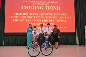 Vedan Việt Nam trao học bổng cho Học sinh - Sinh viên Huyện Long Thành -Năm học 2023-2024