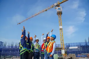 Ban Lãnh đạo Tập đoàn Xây dựng Hòa Bình thăm Kenya sau khi nhận thư trúng thầu xây dựng tại đây