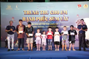 HODECO trao 100 phần quà Trung thu cho trẻ em có hoàn cảnh khó khăn
