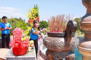 Công ty Yến Sào Khánh Hòa tổ chức hành trình về nguồn tri ân các Anh hùng Liệt sĩ