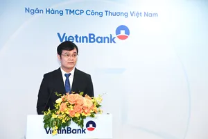 Ông Bùi Quang Huy phát biểu tại buổi lễ