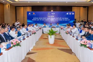 Quang cảnh buổi tọa đàm Không gian phát triển TPHCM - Động lực từ xây dựng chuỗi cung ứng và bán lẻ