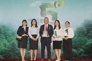 Acecook Việt Nam được vinh danh “Top 50 doanh nghiệp phát triển bền vững tiêu biểu 2025”