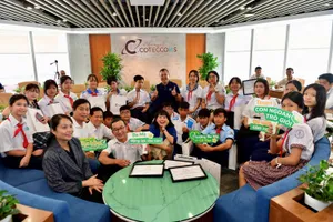 Coteccons trao học bổng “Xây nền ước mơ” cho con của công nhân xây dựng trên toàn quốc