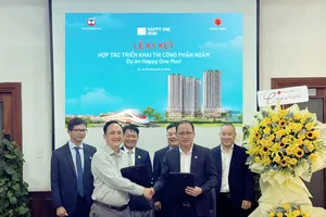 Lễ ký kết đánh dấu cột mốc quan trọng trong tiến trình thi công dự án Happy One Mori