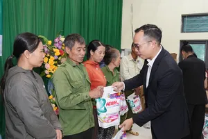 P&G Việt Nam hỗ trợ người dân vùng thiên tai tái thiết cuộc sống