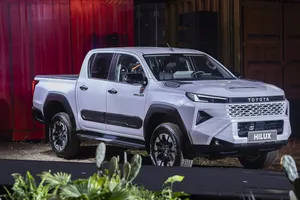 Toyota ra mắt mẫu xe bán tải hoàn toàn mới