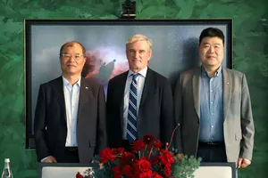 Đại diện ACCV và các đối tác Hàn Quốc tại lễ ký kết MOU về hợp tác năng lượng