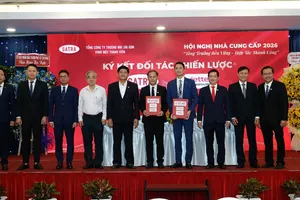SATRA tăng cường chuẩn hóa logistics thông qua hợp tác với đối tác chiến lược là Viettel Post. Ảnh SATRA