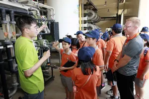 Học sinh Trường Quốc tế Singapore tại Nam Sài Gòn tìm hiểu quy trình xử lý nước rỉ rác tại Khu liên hợp xử lý chất thải Đa Phước