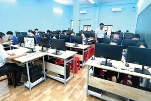 Phòng thực hành tại Trường Trung cấp Kinh tế Công nghệ Việt Mỹ