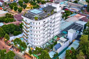 Trung tâm Giáo dục thường xuyên Quản trị Công nghệ Bình Dương được đầu tư xây dựng khang trang, đáp ứng nhu cầu học tập của học sinh