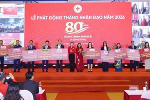 Nam A Bank trao tặng 10 tỷ đồng, lan tỏa tinh thần tương thân tương ái đến cộng đồng