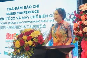Bà Dương Thị Tú Trinh, Tổng Giám đốcBIFA JSC phát biểu tại buổi công bố