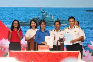 Ký kết phối hợp giữa Đoàn Thanh niên Trung tâm Điều hành Satrafoods và Đoàn Thanh niên Tiểu đoàn DK1