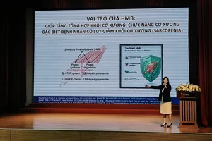 Sụt cân, suy giảm khối cơ là một trong những vấn đề bệnh nhân phải đối mặt và cần chăm sóc dinh dưỡng để cải thiện