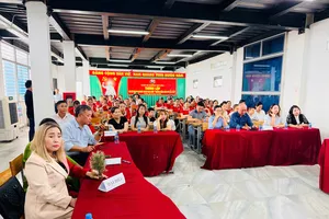 Đại biểu tham dự hội thảo về bảo vệ trẻ em trước bạo lực học đường